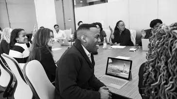 Qué es el crowdsourcing