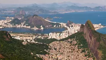 Los mapas de las favelas de Río de Janeiro, “un buen negocio” para Google y Microsoft