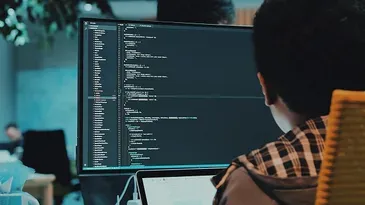 ¿Qué hace un programador en una empresa?
