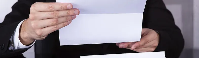 despido improcedente preaviso